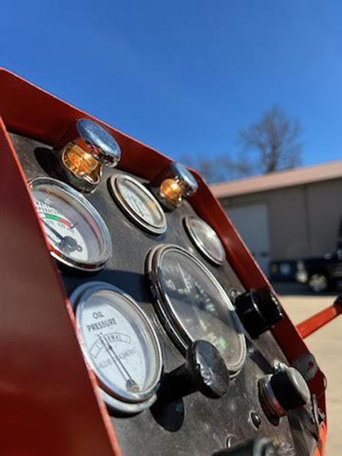 Used 1970 ALLIS-CHALMERS 170 Tractor