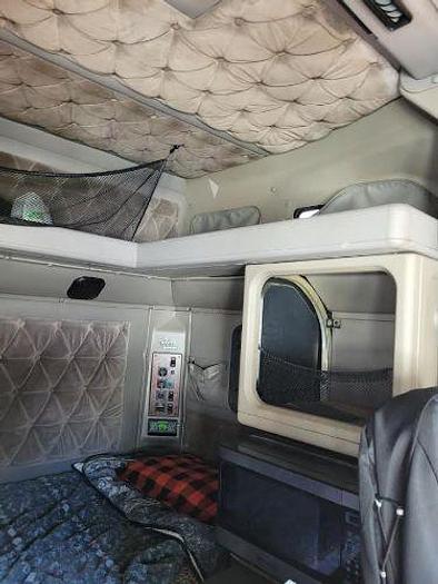 Used 1998 INTERNATIONAL 9300