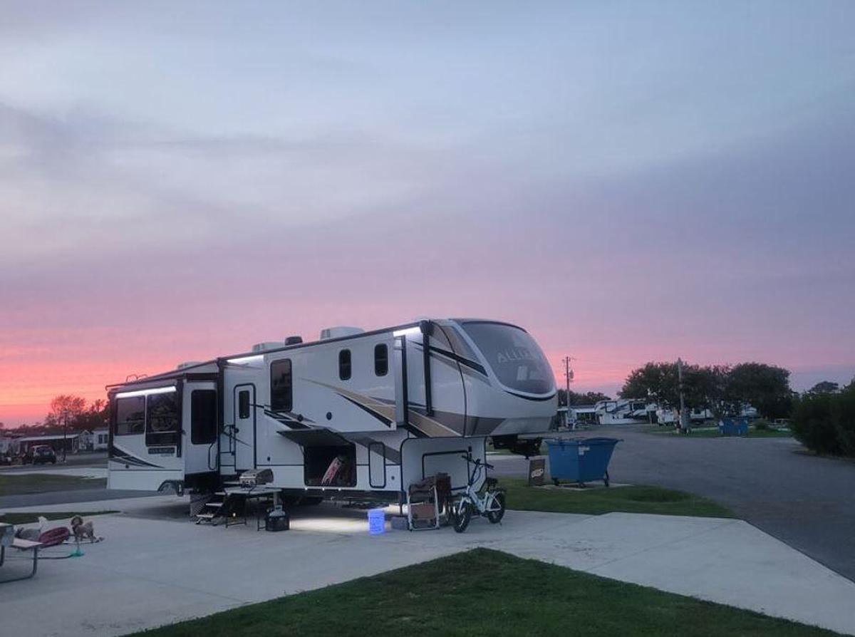 Used 2021 Alliance Paradigm 370FB Fifth Wheel