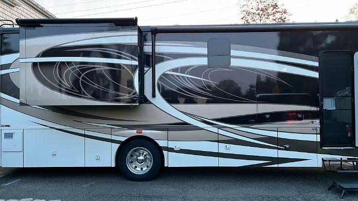 Used 2021 Coachmen Sportscoach SRS 376ES