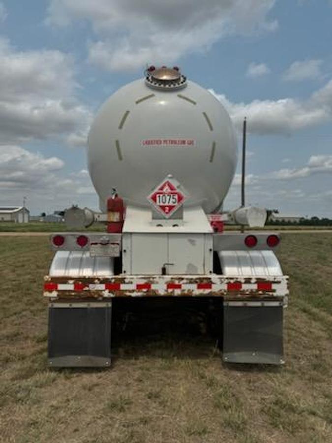Used 1992 MID-NEBRASKA MC331 Tanker Trailer
