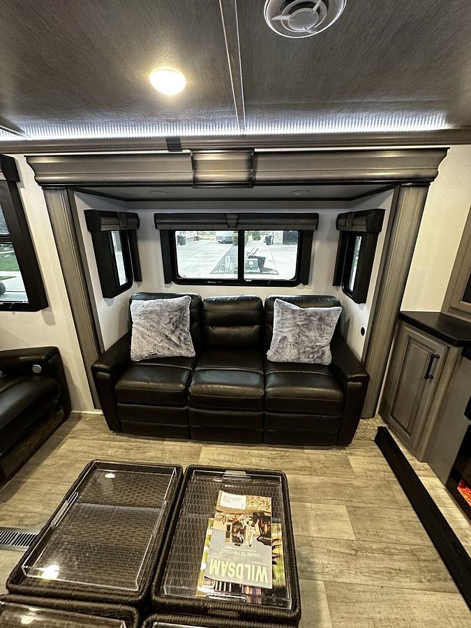 Used 2022 Keystone Montana Legacy 3761FL Fifth Wheel