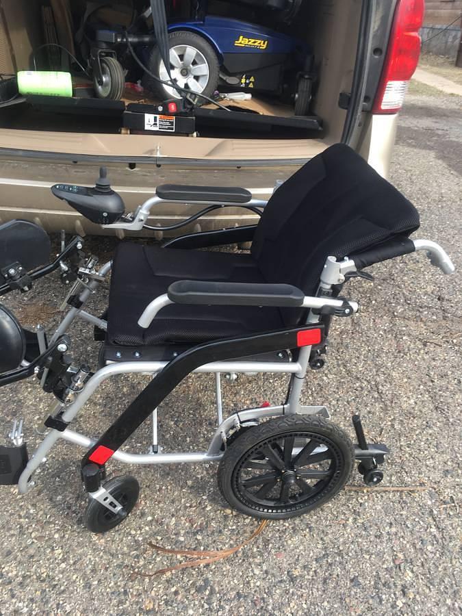 Used 2006 Buick Terazza CXL Minivan AWD with Wheelchair Lift