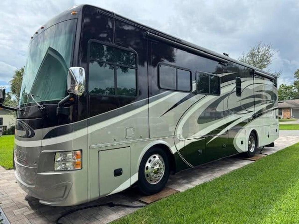 Used 2017 Tiffin Motorhomes Allegro Red 33AA Class A Motorhome