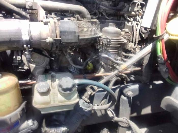 Used 2018 Western Star 5700XE Sleeper Semi