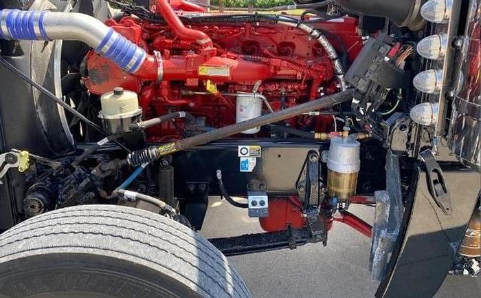 Used 2015 Peterbilt 389 Pride and Class