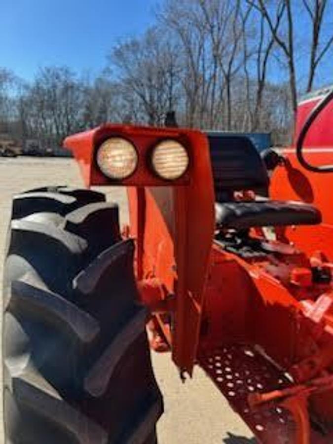 Used 1970 ALLIS-CHALMERS 170 Tractor