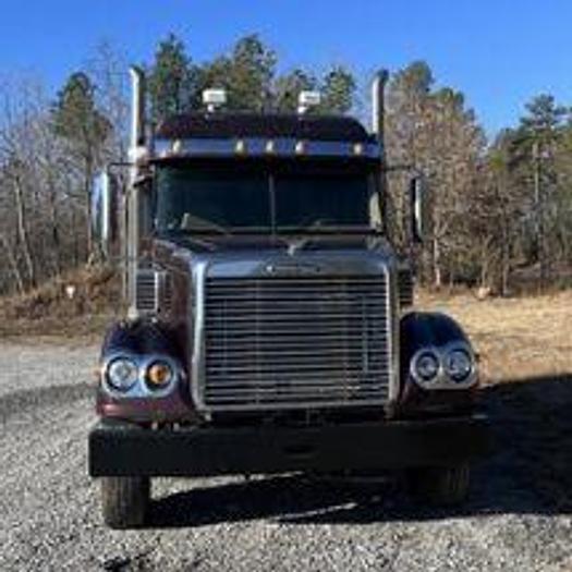Used 2015 Freightliner CORONADO 122