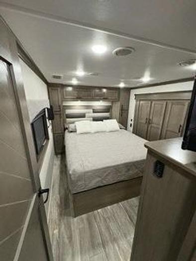 Used 2021 Forest River Riverstone 42FSKG