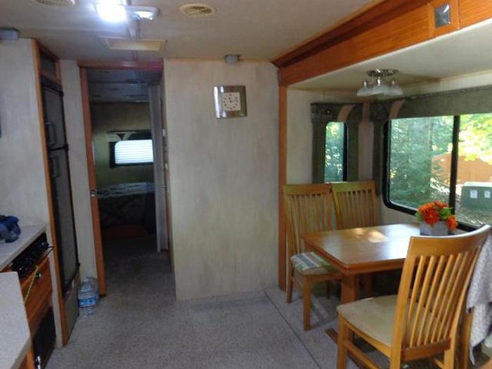 Used 2006 Gulf Stream Endura Super C Duramax