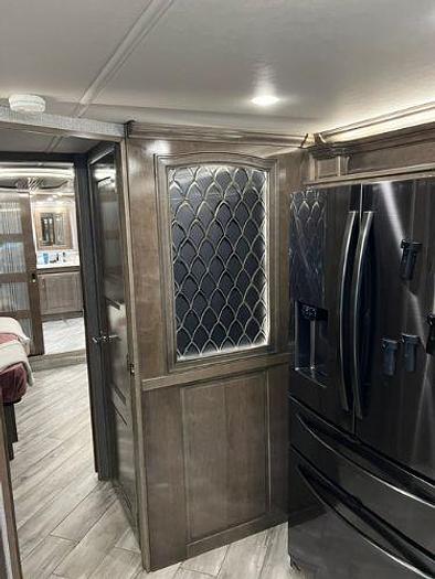 Used 2023 American Coach American Dream 45D