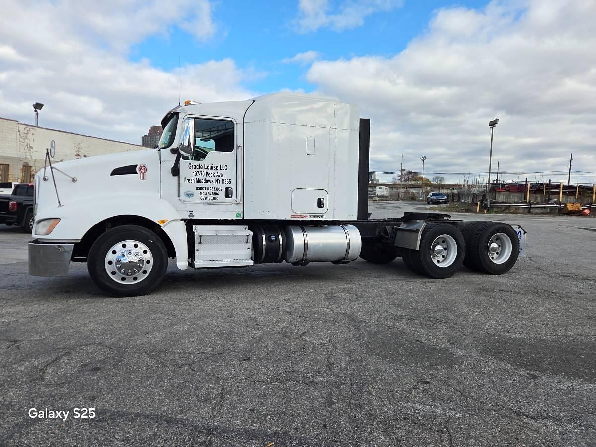 Used 2013 Kenworth T660 Sleeper Semi Truck