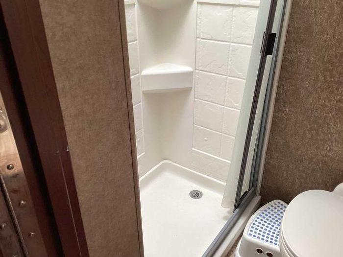 Used 2015 Thor Motor Coach A.C.E. 27.1