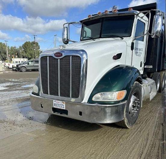 Used 2013 Peterbilt 386