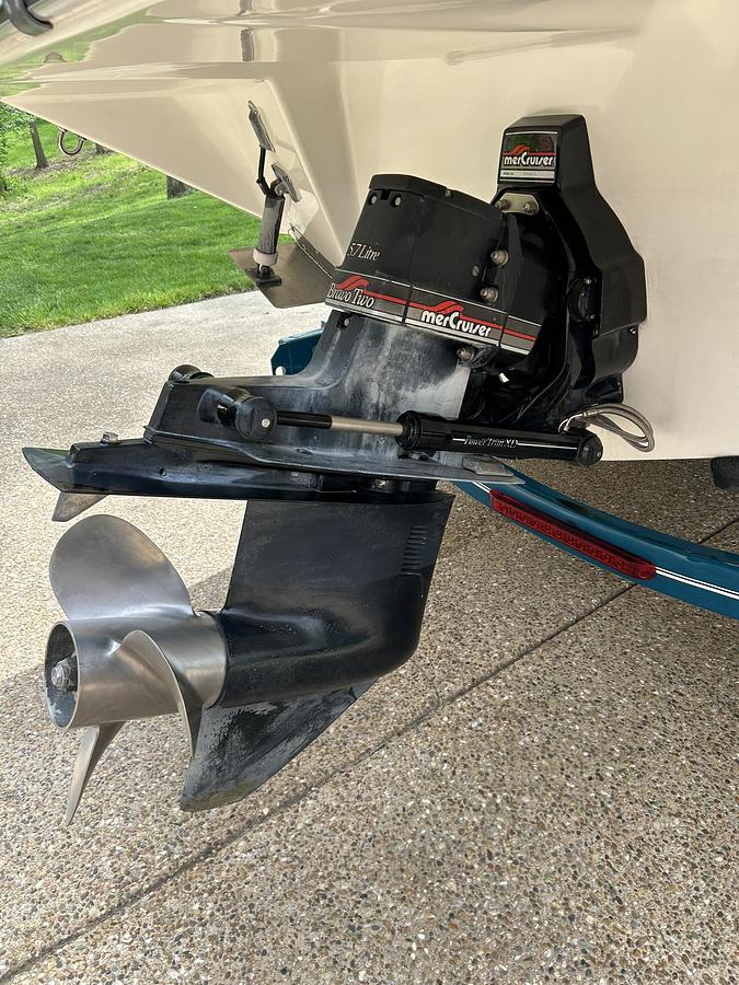 Used 1993 Rinker Fiesta Vee 260 Cruiser