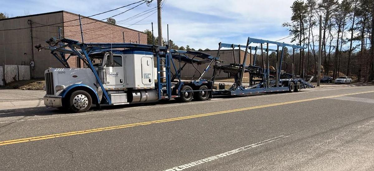 Used 2015 Peterbilt 389