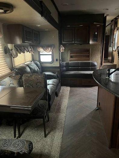 Used 2015 Heartland Gateway 3650BH