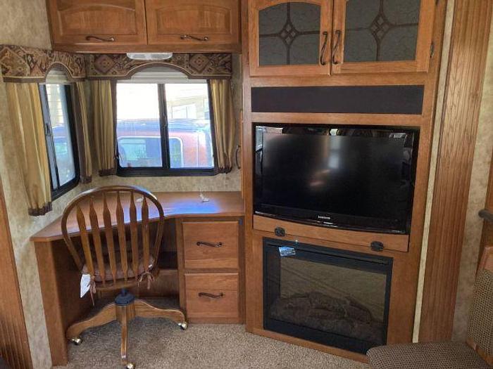 Used 2012 Keystone Montana 3400RL