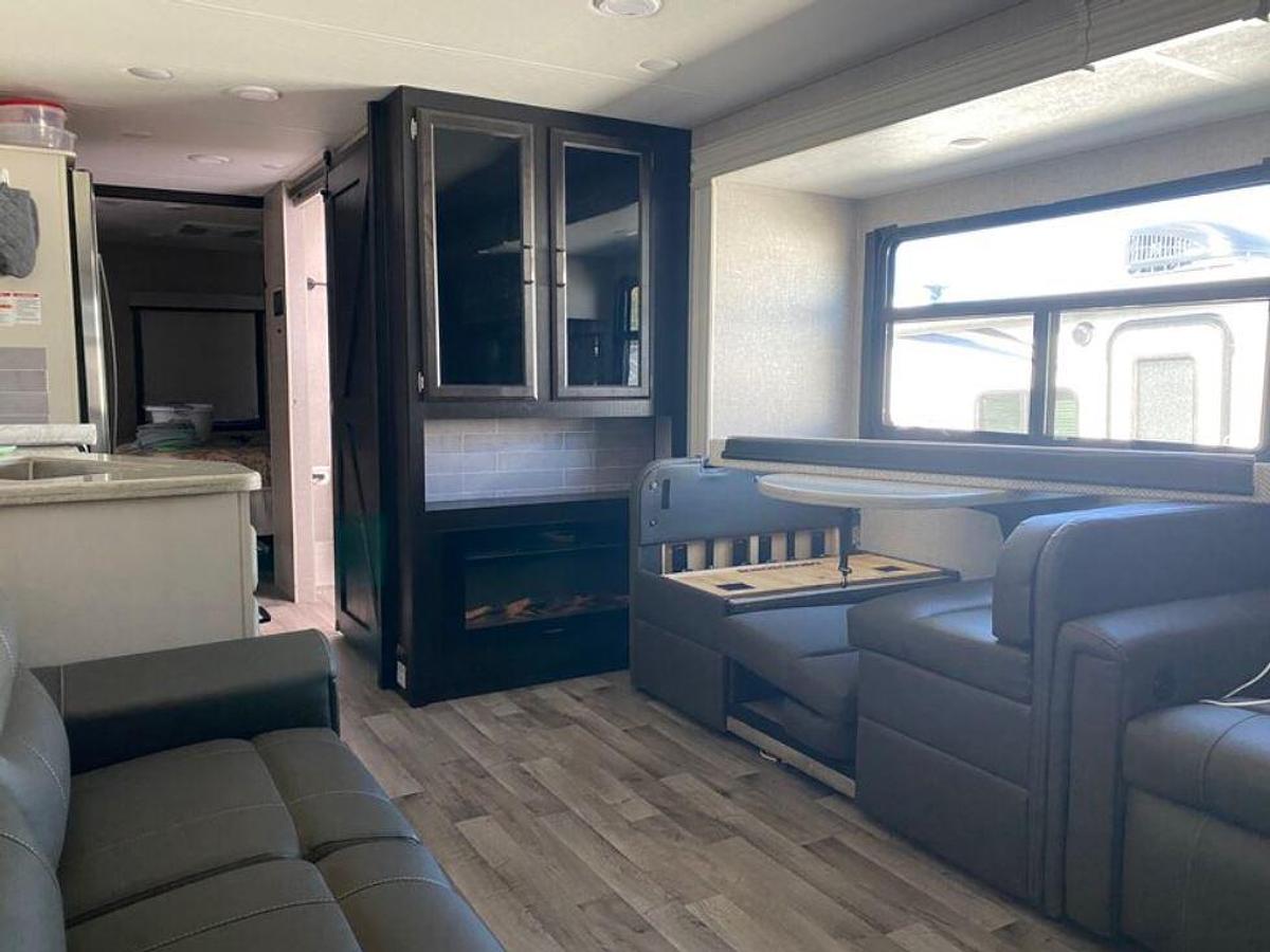 Used 2023 Jayco Precept 34G