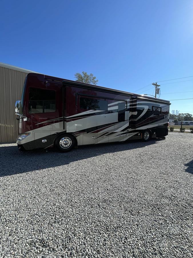 Used 2014 Tiffin Allegro Bus 37AP