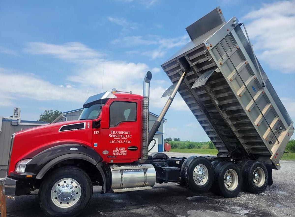 Used 2021 Kenworth T880 Tri Axle Dump Truck