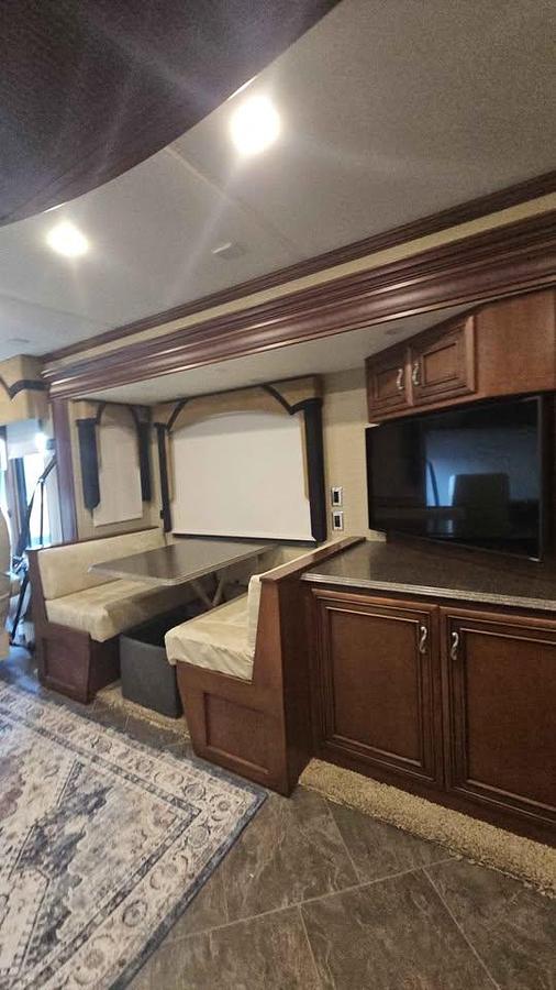 Used 2014 Newmar Ventana LE3436