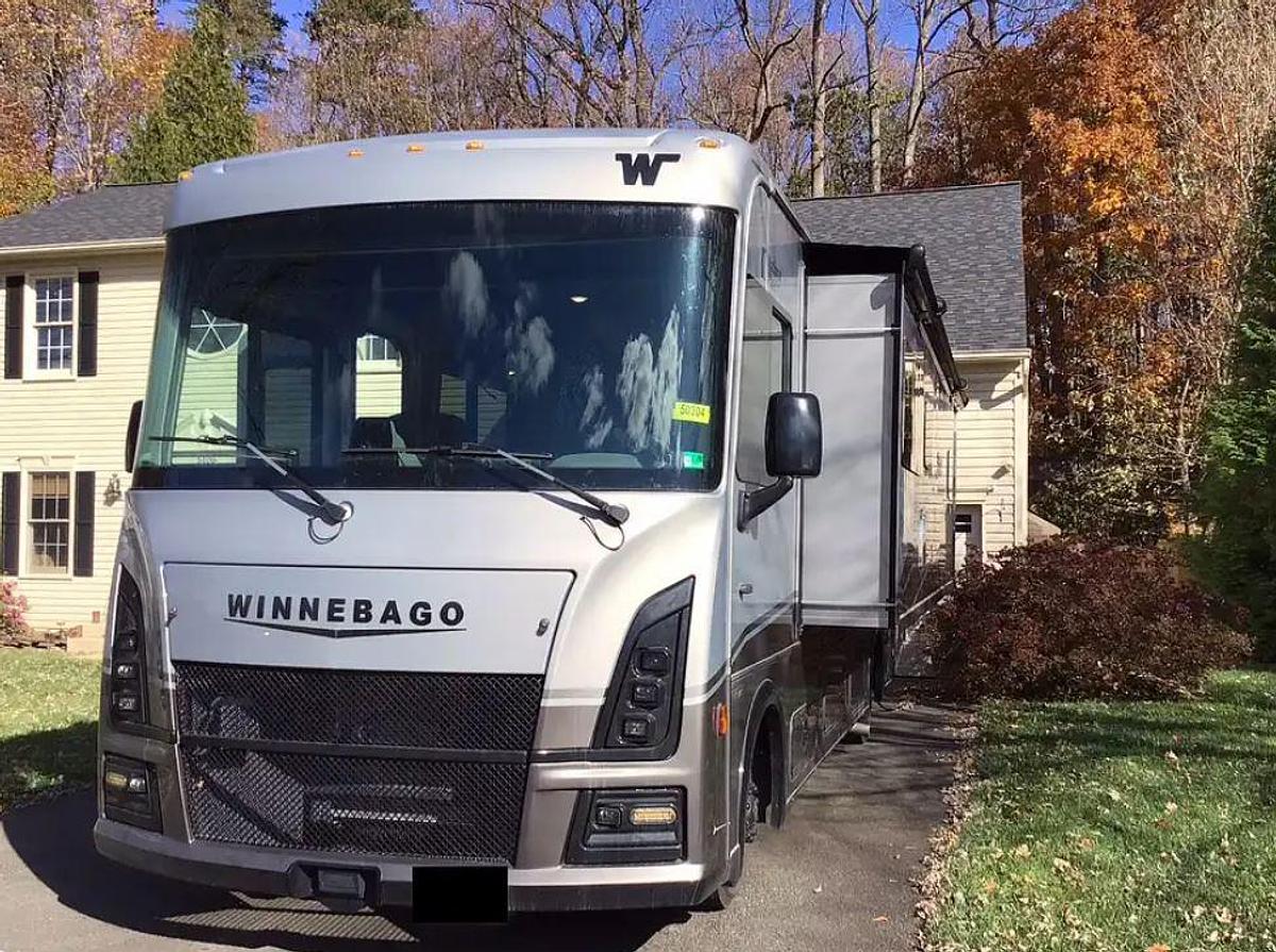 Used 2025 Winnebago Sunstar 29NP Class A Motorhome