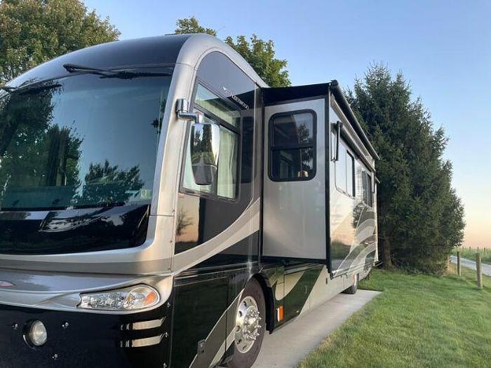 Used 2007 Fleetwood Revolution LE 40E