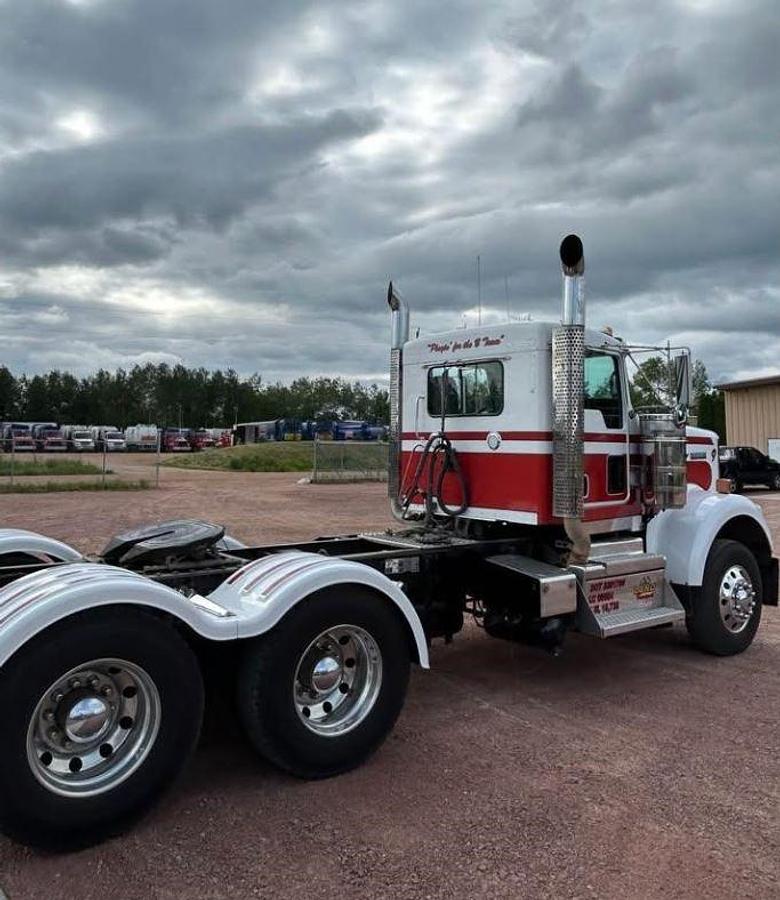 Used 2019 Kenworth W900B