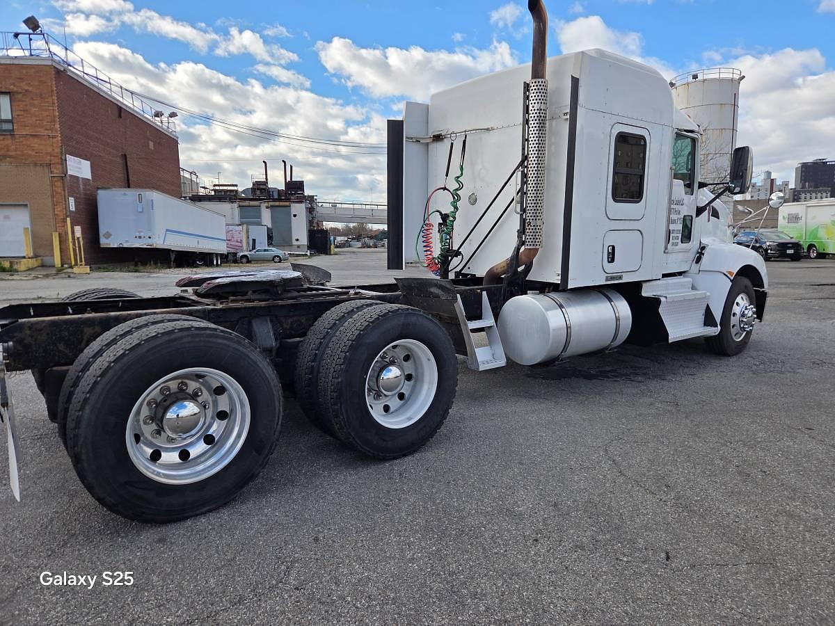 Used 2013 Kenworth T660 Sleeper Semi Truck