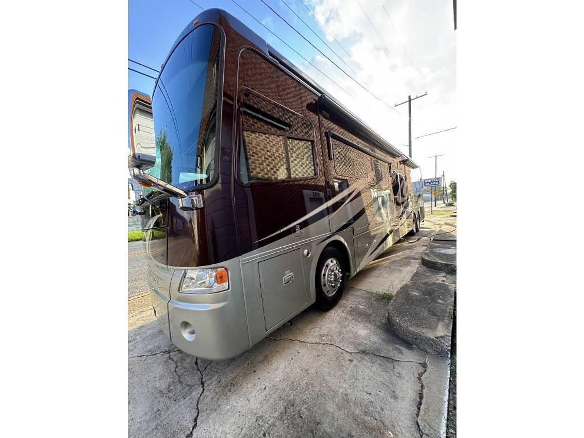 Used 2011 Tiffin Zephyr 45QBZ