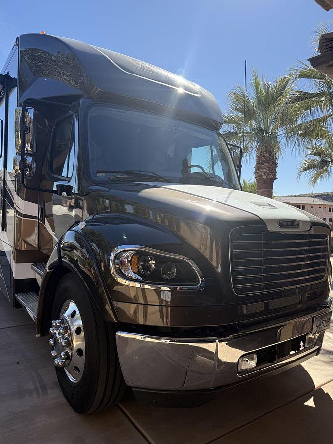 Used 2021 Renegade Verona LE 38LDG