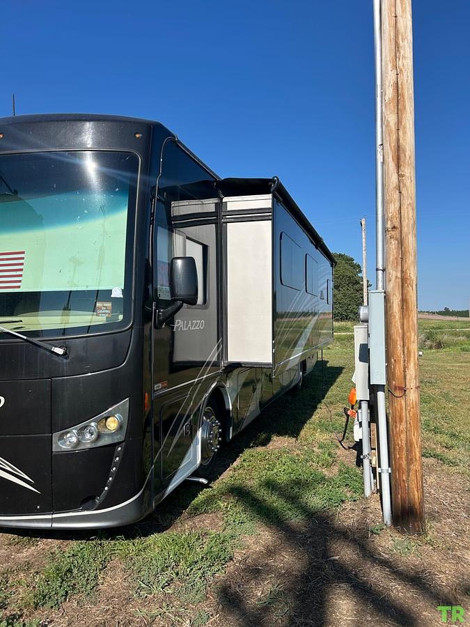 Used 2017 Thor Palazzo Diesel Pusher