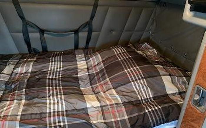 Used 2011 Peterbilt 389