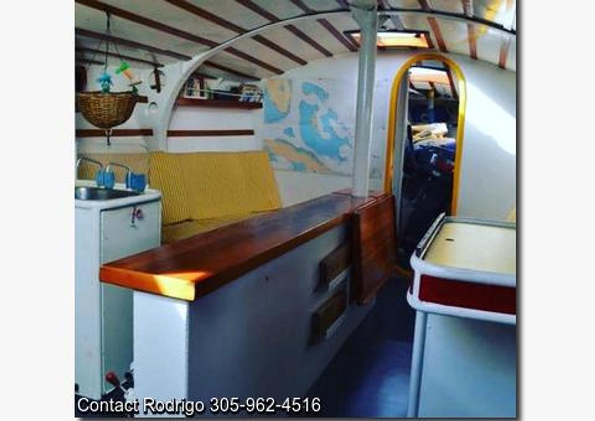 Used 1984 39' 6" Navalu Racer Cruiser Swing Keel