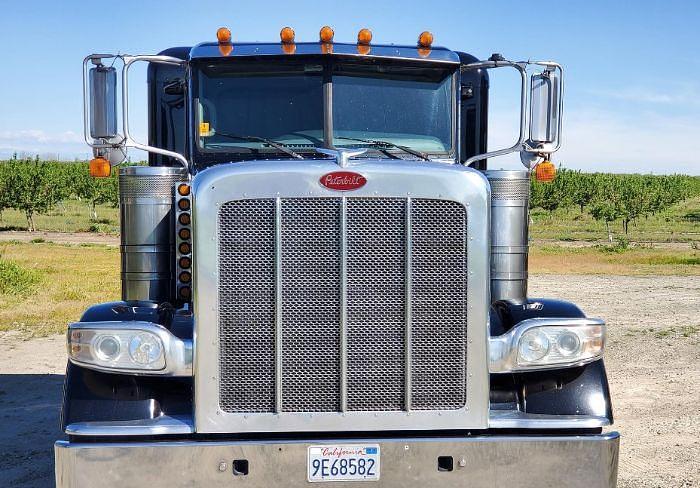 Used 2011 Peterbilt 389