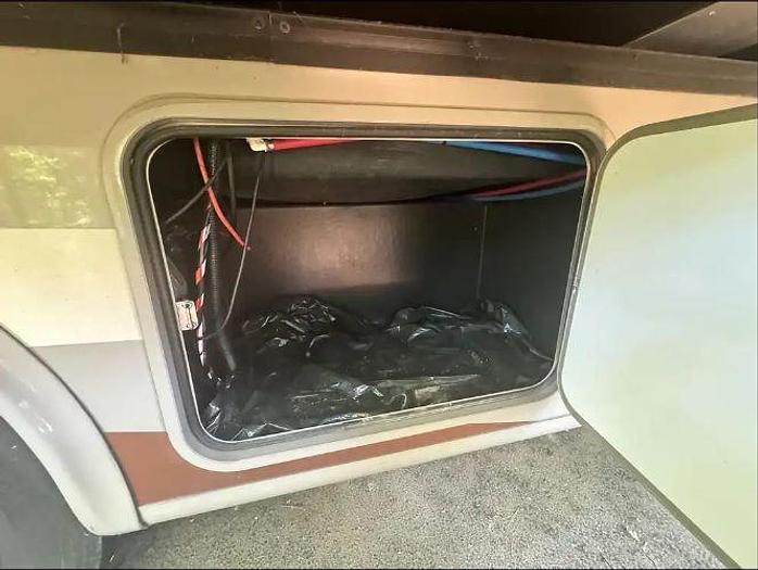 Used 2015 Thor Motor Coach Hurricane 27K