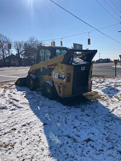 Used 2015 CATERPILLAR Skid Steer 272