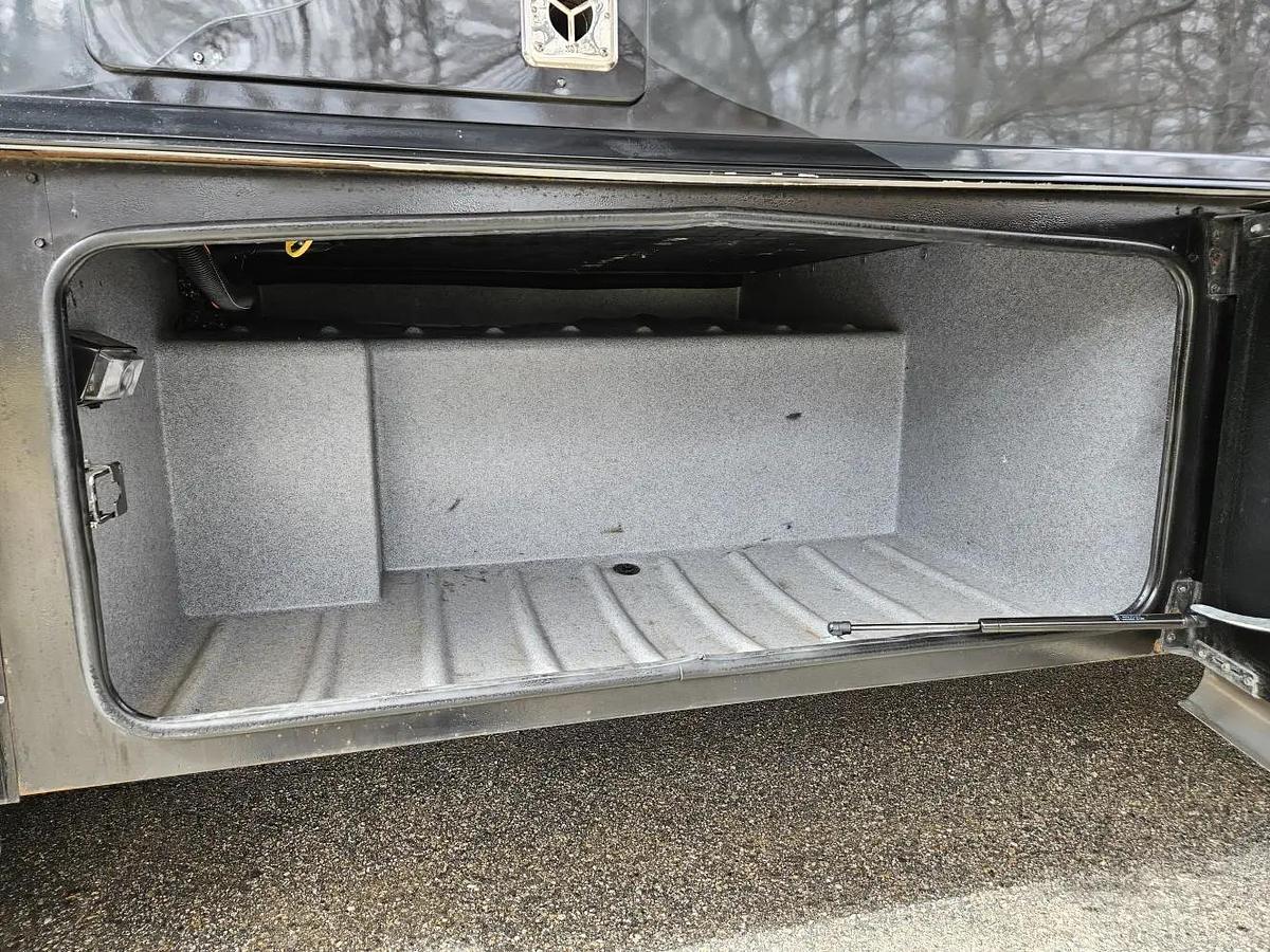 Used 2022 Dynamax Isata 5 30FW