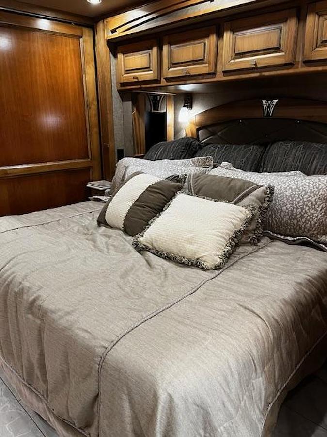 Used 2017 Tiffin Motorhome Phaeton 40IH 41' Class A Motorhome