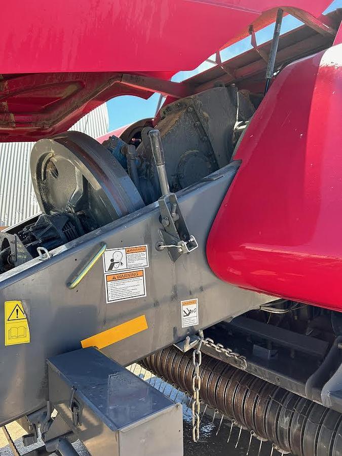 Used 2013 MASSEY FERGUSON 2170