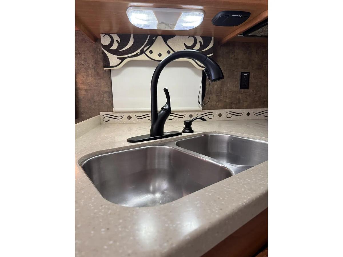 Used 2012 Tiffin Allegro Red 34QFA