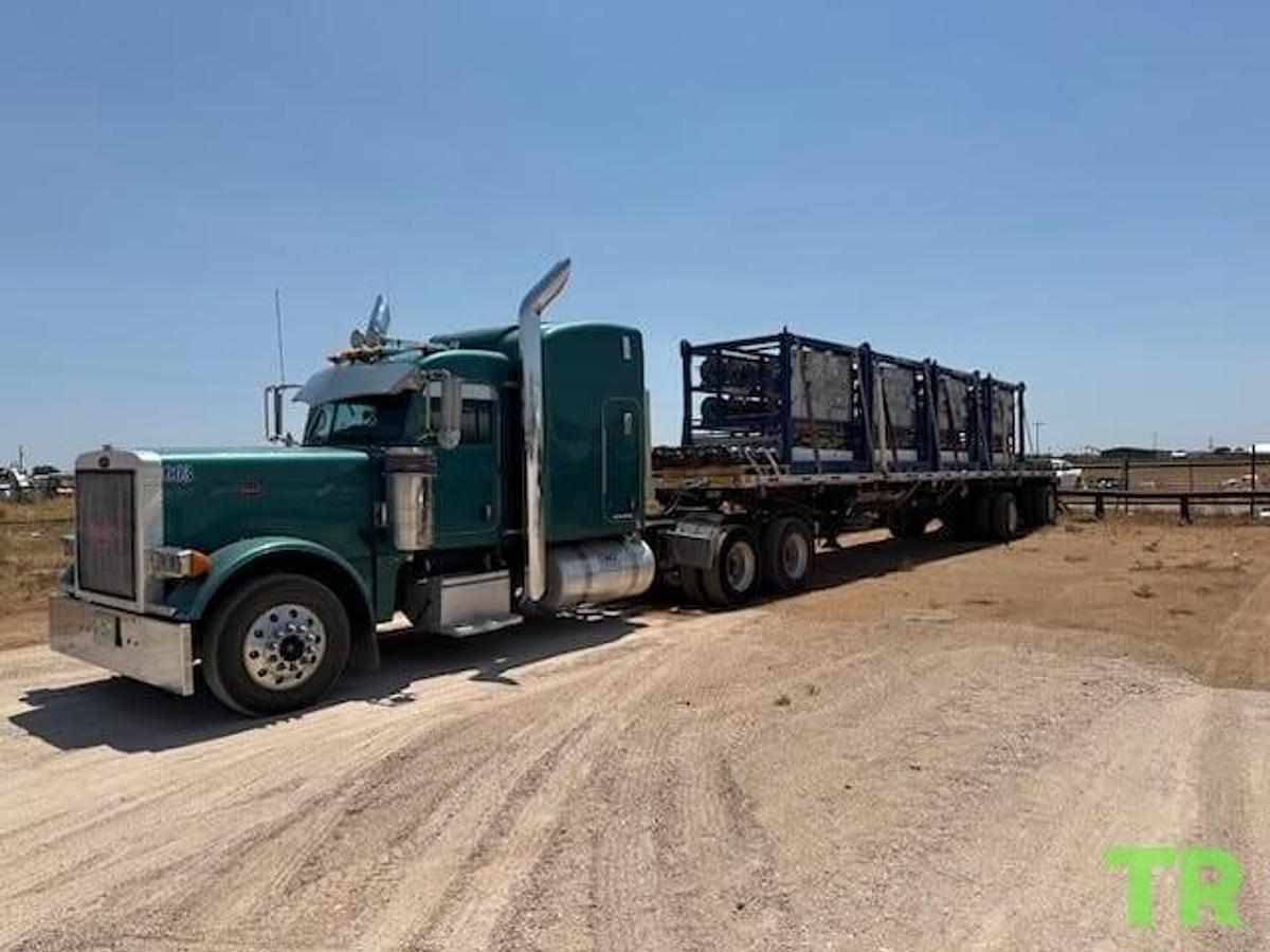 Used 2007 Peterbilt 379 Sleeper Truck
