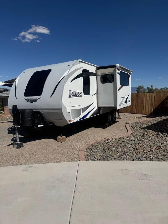 Used 2015 Lance 2185
