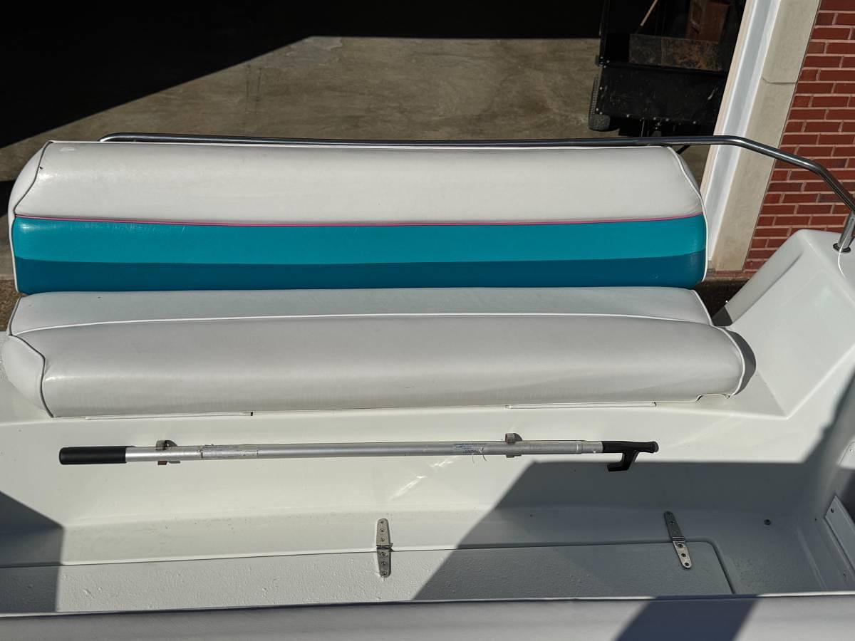Used 1993 Rinker Fiesta Vee 260 Cruiser