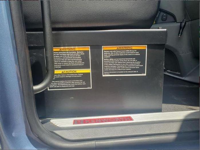 Used 2022 KENWORTH T880 Dump Truck