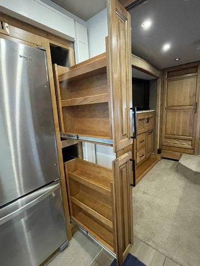 Used 2019 Tiffin Allegro Red 33AA