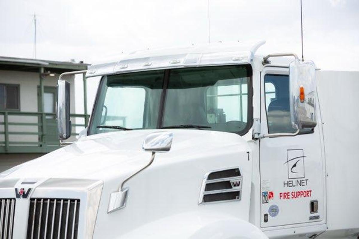 Used 2018 Western Star Sleeper Semi Truck