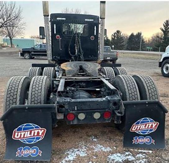 Used 2009 KENWORTH T800
