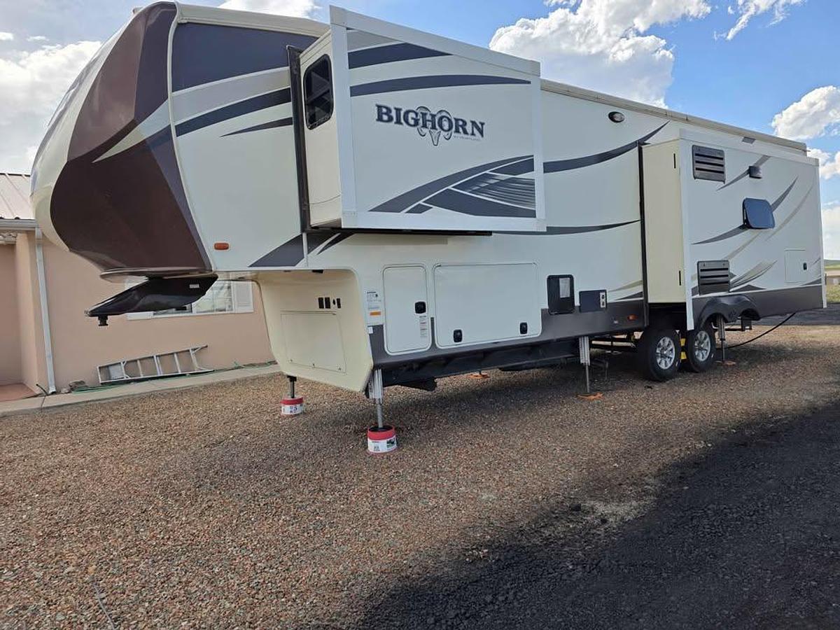 Used 2016 Heartland Bighorn 3575EL Fifth Wheel